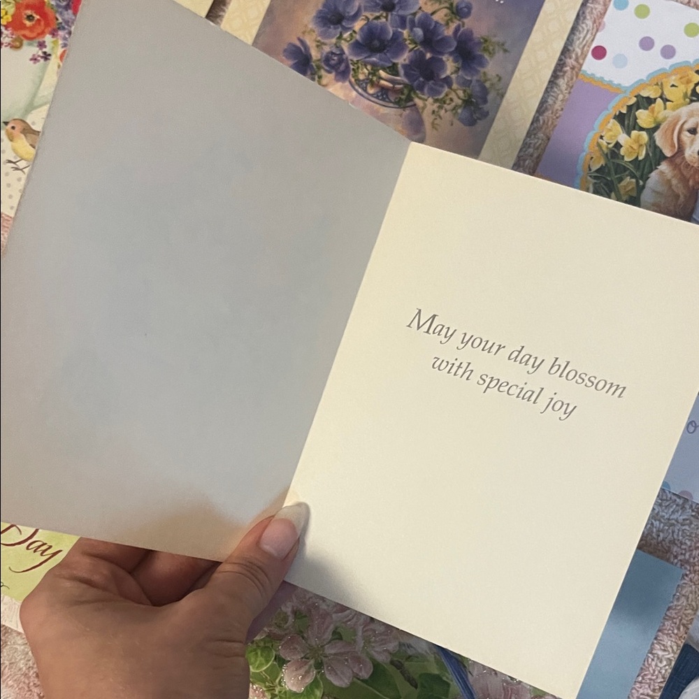 Colorful Greeting Card Collection 25 card bundle - Picture 11 of 15